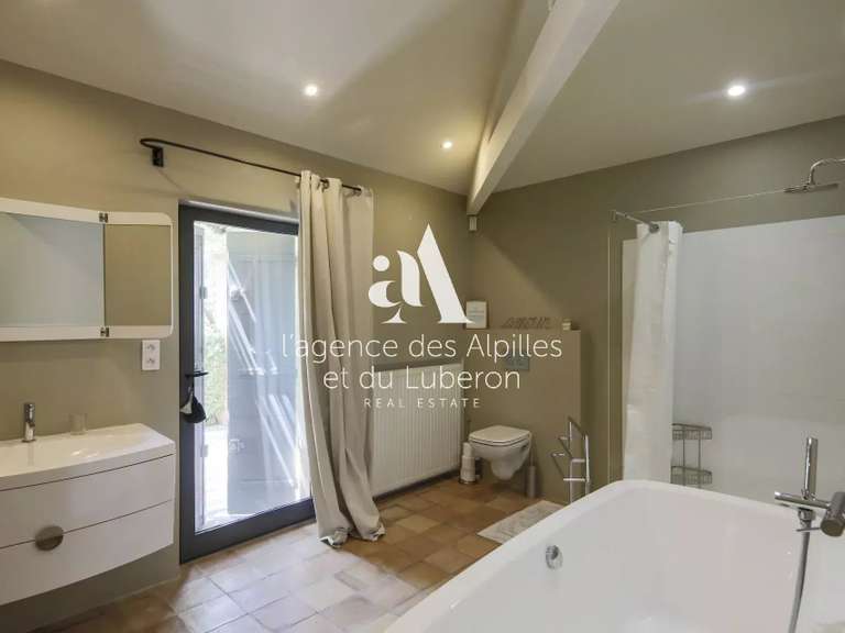 Maison Eygalières - 4 chambres - 270m²