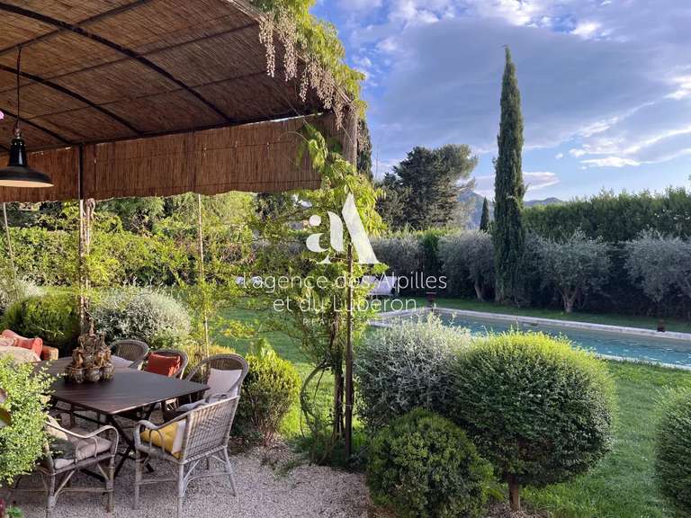 Maison Eygalières - 6 chambres - 200m²