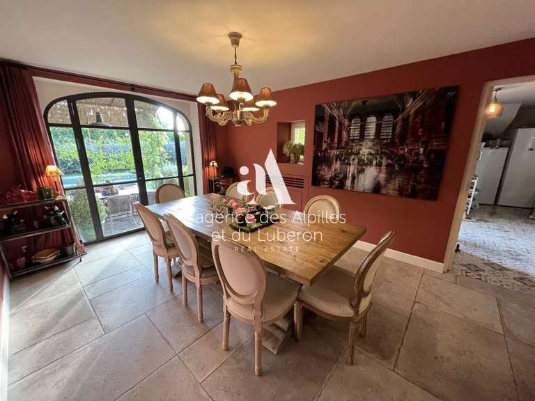 Maison Eygalières - 6 chambres - 200m²