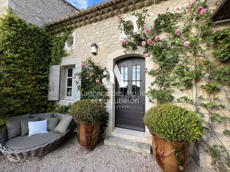 Maison Eygalières - 6 chambres - 200m²