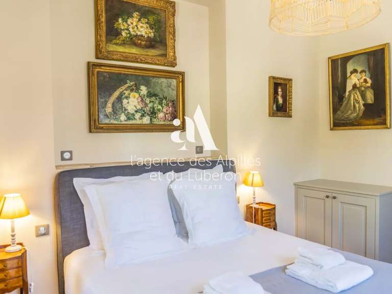 Maison Eygalières - 6 chambres - 240m²