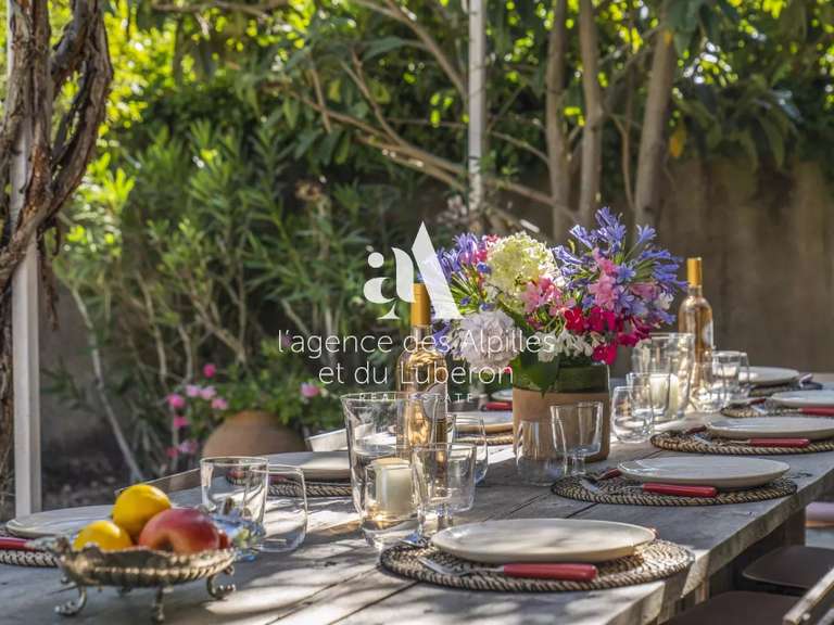 Maison Eygalières - 6 chambres - 240m²