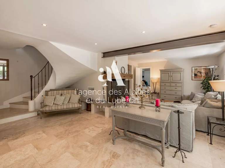 Maison Eygalières - 4 chambres - 180m²