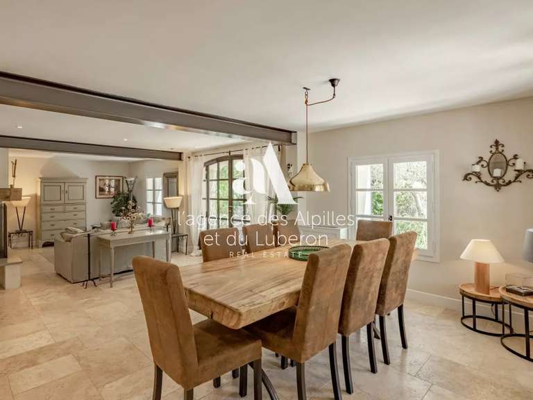 Maison Eygalières - 4 chambres - 180m²