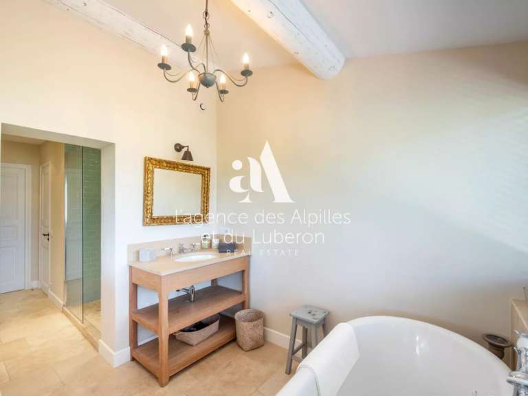 Maison Eygalières - 4 chambres - 180m²