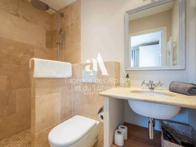 Maison Eygalières - 4 chambres - 180m²