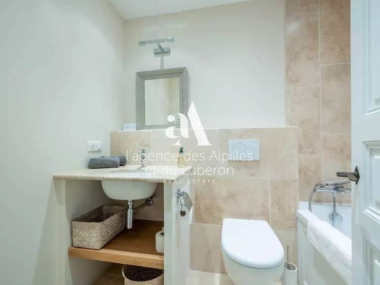 Maison Eygalières - 4 chambres - 180m²