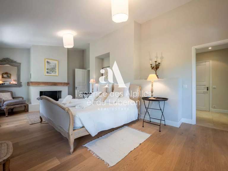 Maison Eygalières - 4 chambres - 180m²