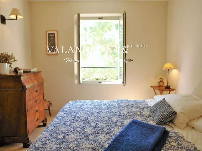 Maison Eygalières - 3 chambres - 270m²