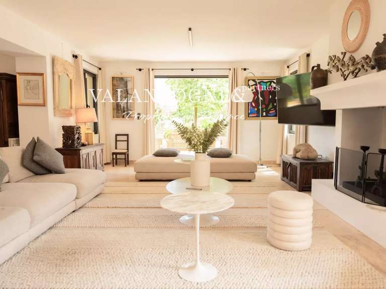 Maison Eygalières - 4 chambres - 248m²