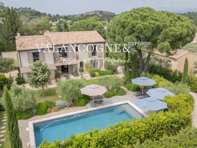 Maison Eygalières - 4 chambres - 248m²