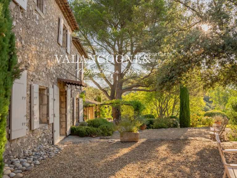 Maison Eygalières - 5 chambres - 260m²