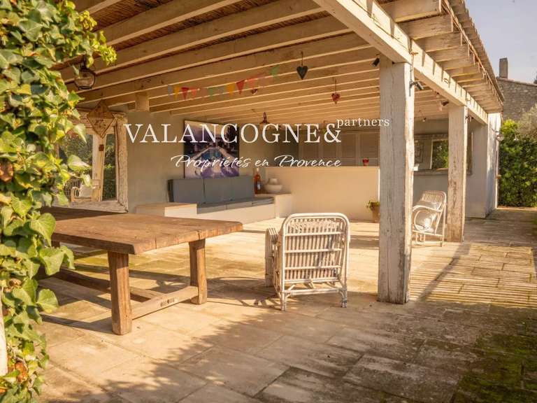 Maison Eygalières - 8 chambres - 300m²