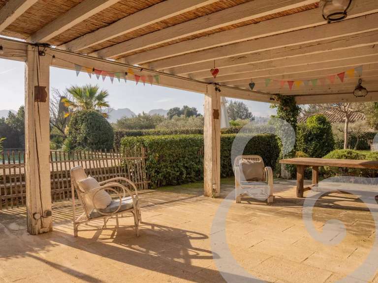 House Eygalières - 8 bedrooms - 300m²