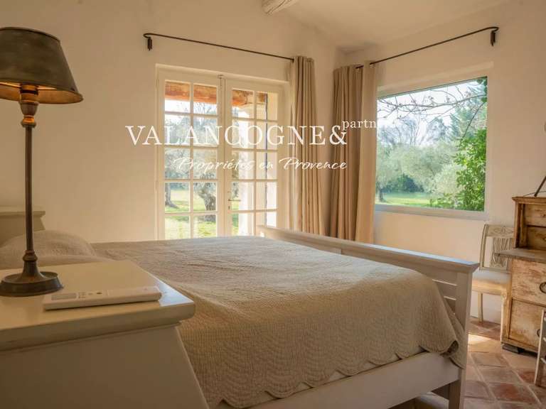 Maison Eygalières - 8 chambres - 300m²