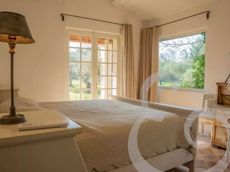 House Eygalières - 8 bedrooms - 300m²