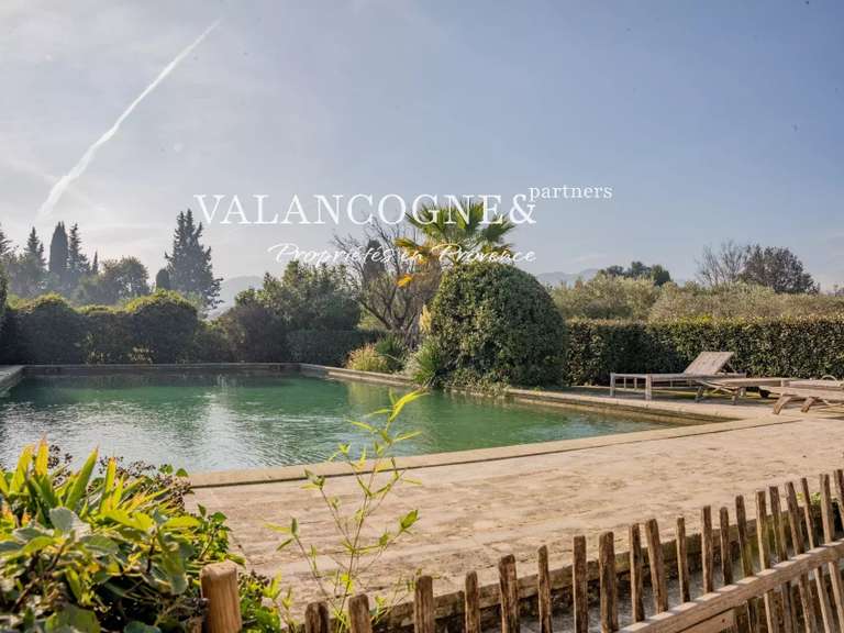 Maison Eygalières - 8 chambres - 300m²