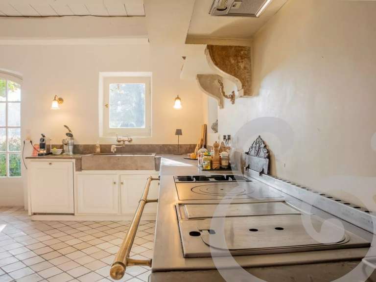 House Eygalières - 8 bedrooms - 300m²