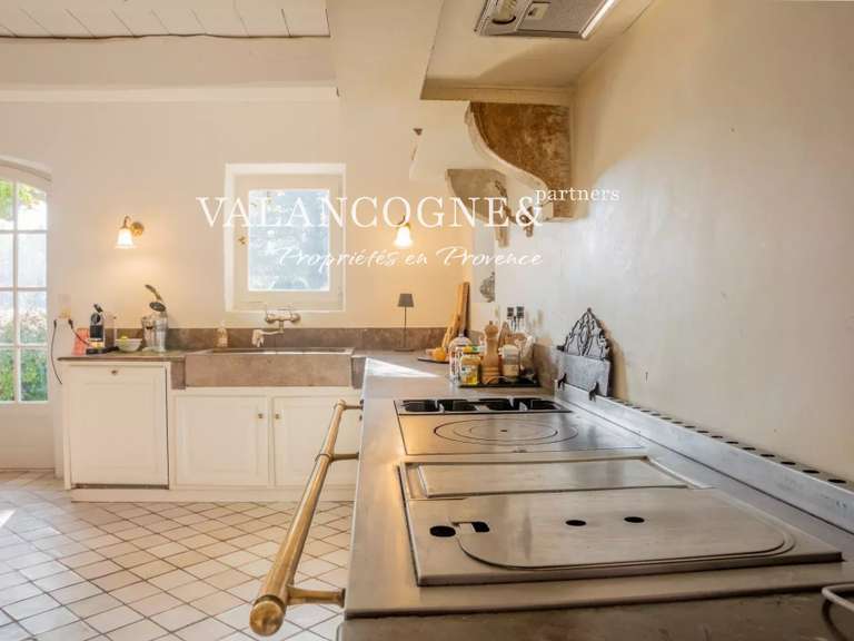 Maison Eygalières - 8 chambres - 300m²