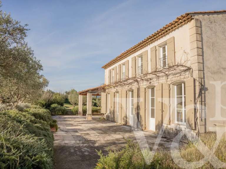 Maison Eygalières - 5 chambres - 230m²