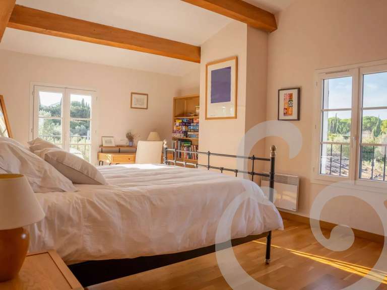 House Eygalières - 5 bedrooms - 239m²