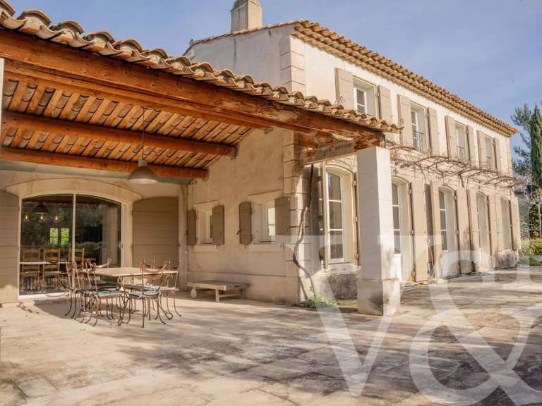 Maison Eygalières - 5 chambres - 230m²