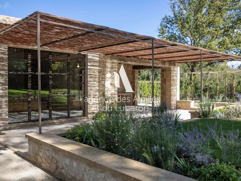 Maison Eygalières - 7 chambres - 300m²