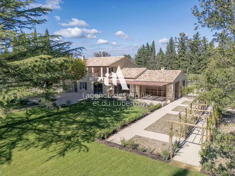 Maison Eygalières - 7 chambres - 300m²