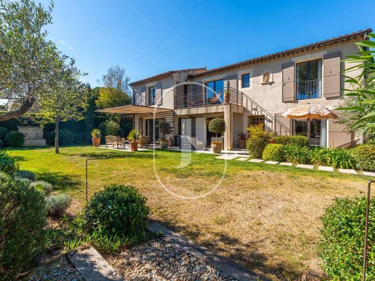 House Eygalières - 4 bedrooms - 250m²