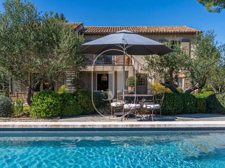 House Eygalières - 4 bedrooms - 250m²