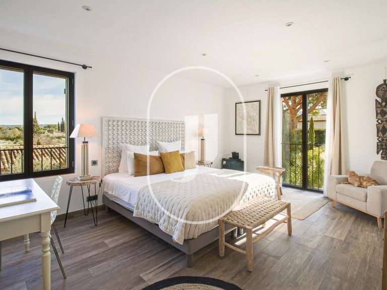 Maison Eygalières - 4 chambres - 250m²