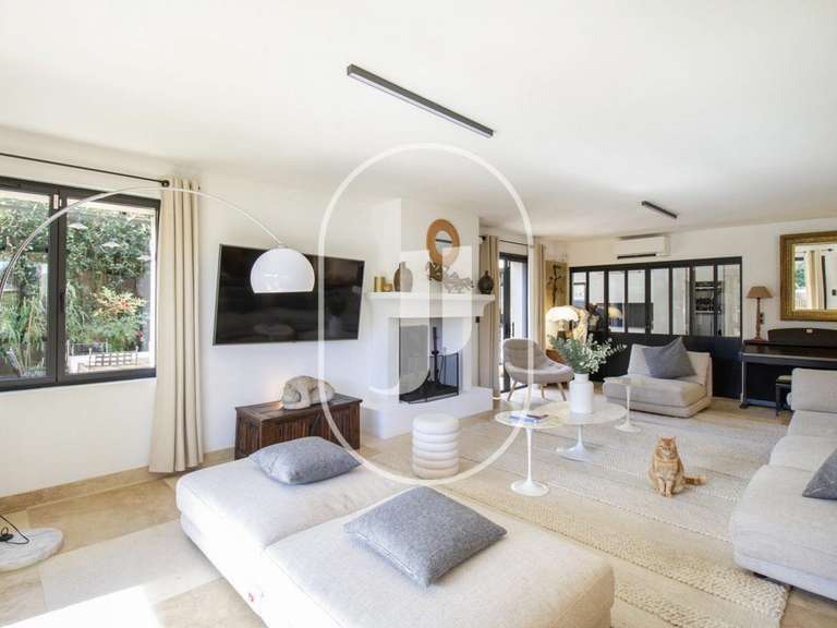 Maison Eygalières - 4 chambres - 250m²