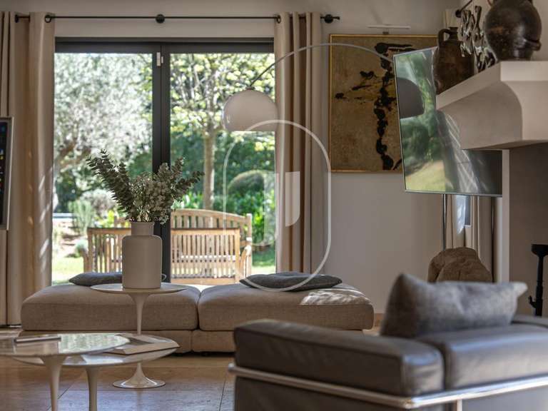 House Eygalières - 4 bedrooms - 250m²
