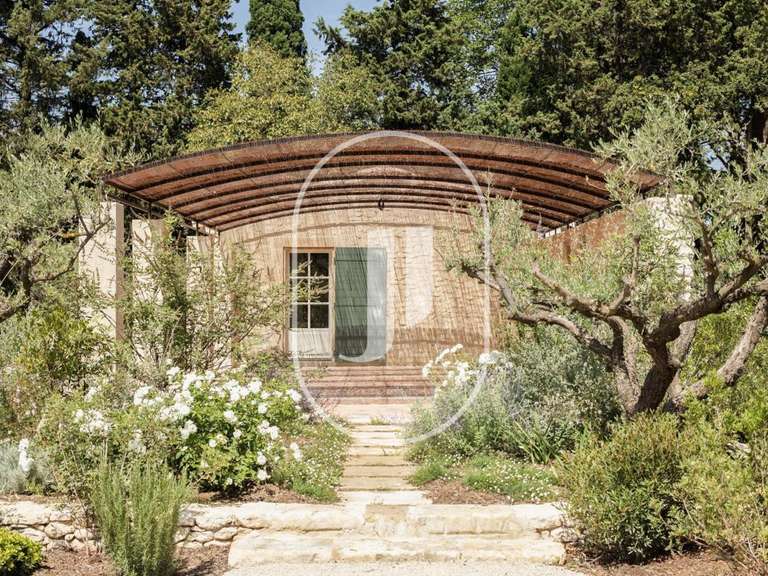 House Eygalières - 7 bedrooms - 300m²