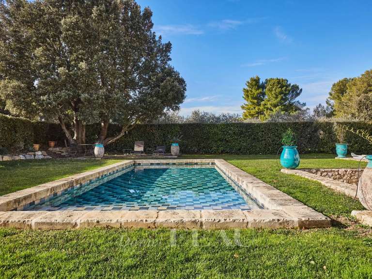 Maison Eygalières - 4 chambres - 273m²