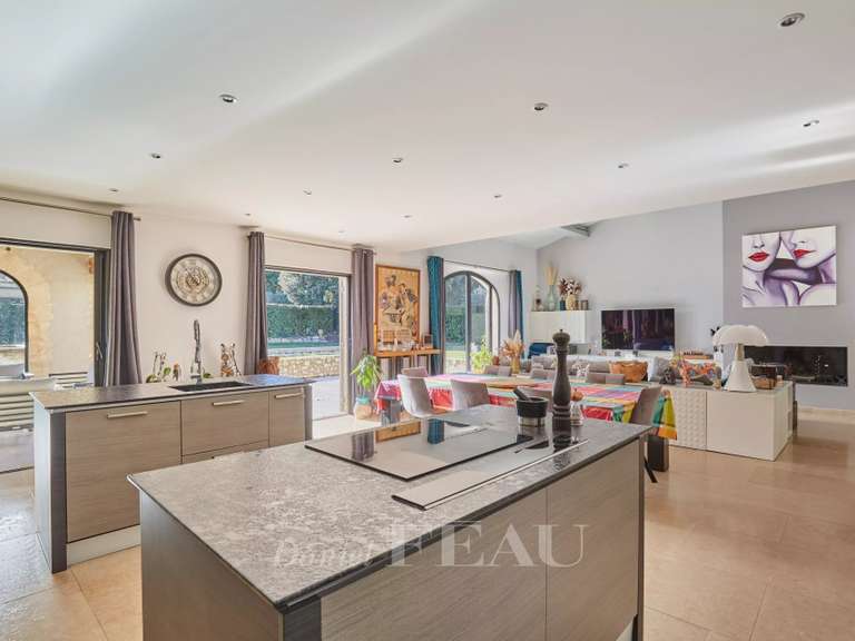 Maison Eygalières - 4 chambres - 273m²