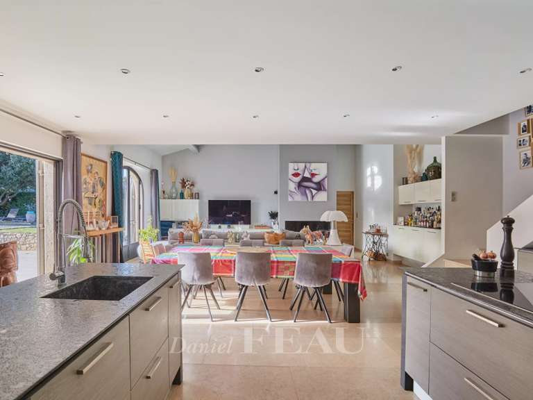 Maison Eygalières - 4 chambres - 273m²