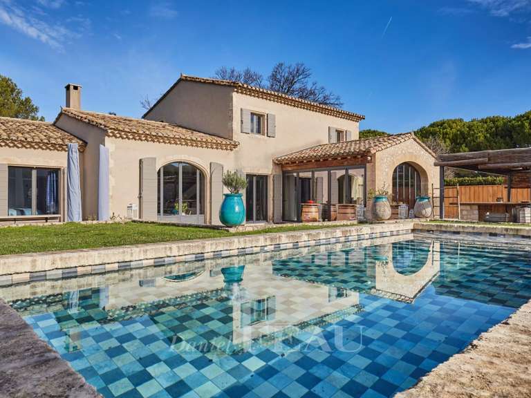 Maison Eygalières - 4 chambres - 273m²