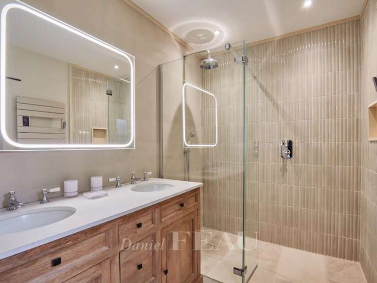 Maison Eygalières - 6 chambres - 339m²