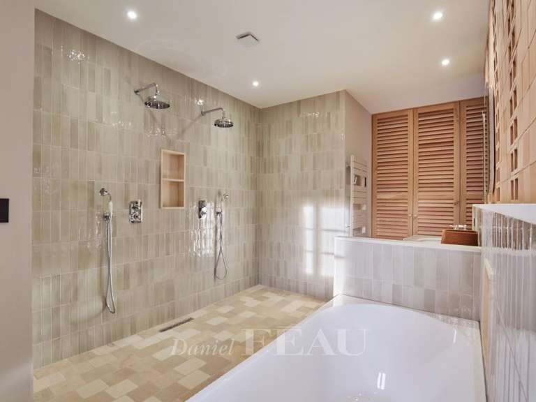 Maison Eygalières - 6 chambres - 339m²