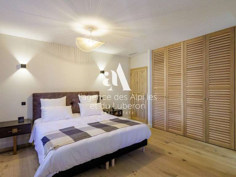 Maison Eygalières - 6 chambres - 310m²