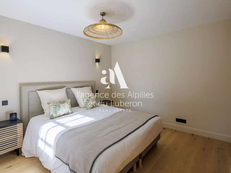 Maison Eygalières - 6 chambres - 310m²