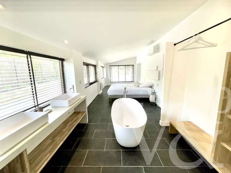 House Eygalières - 5 bedrooms - 210m²