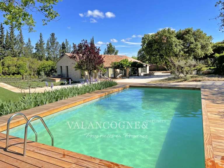 Maison Eygalières - 5 chambres - 210m²
