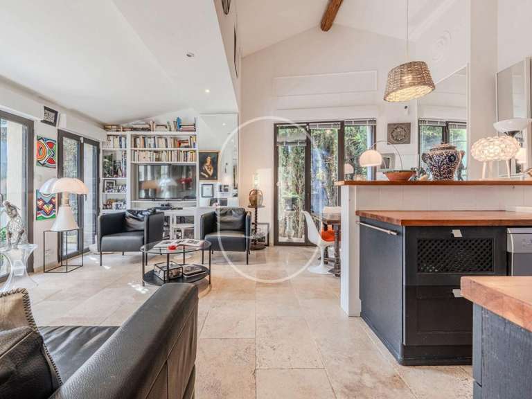 Maison Eygalières - 2 chambres - 74m²