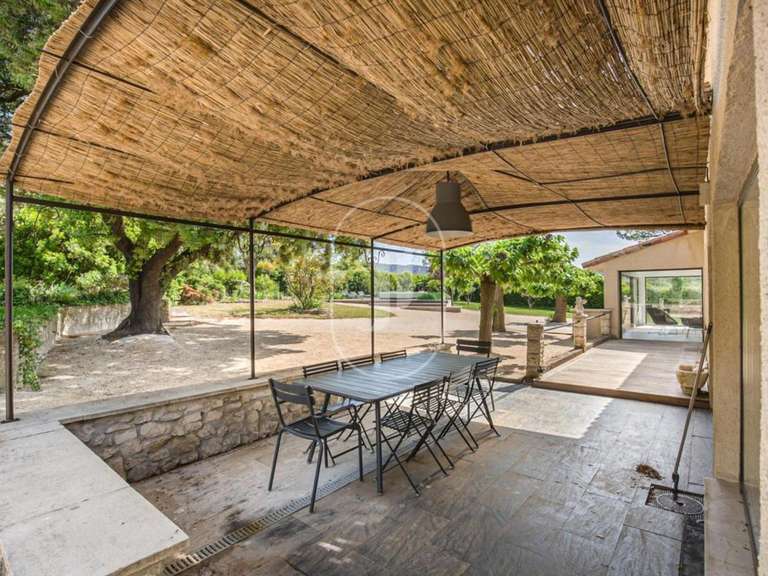 Maison Eygalières - 4 chambres - 182m²