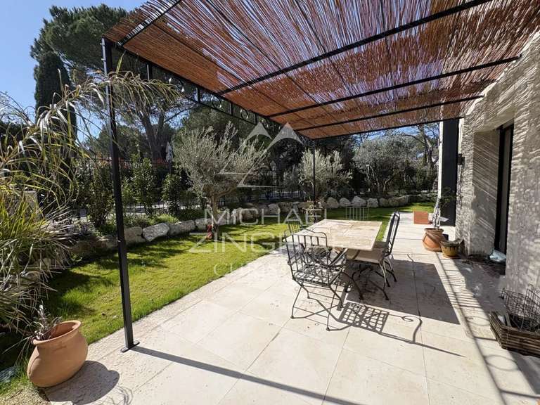 Maison Eygalières - 4 chambres - 107m²