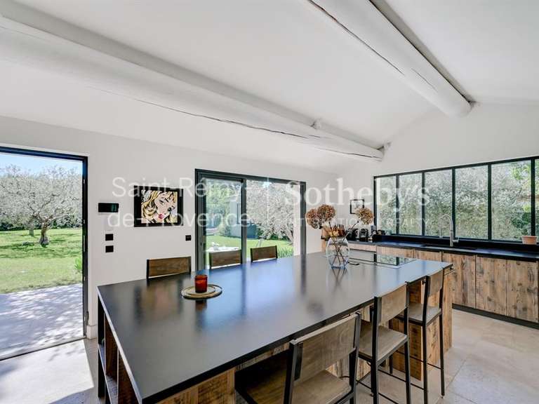 Maison Eygalières - 4 chambres - 225m²