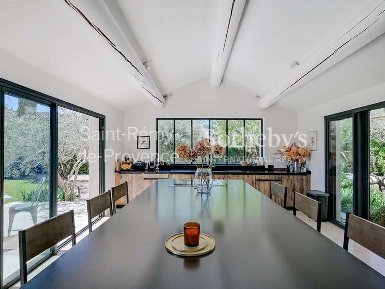 Maison Eygalières - 4 chambres - 225m²