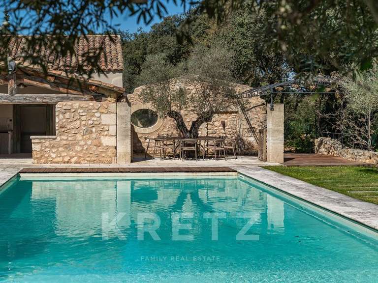 Maison Eygalières - 6 chambres - 319m²